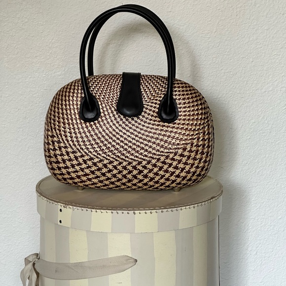 Handbags - Vintage Woven Purse
